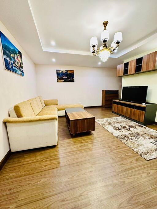 Penthouse 3 Bedroom Apartment With A Beautiful View Pokhara Eksteriør bilde